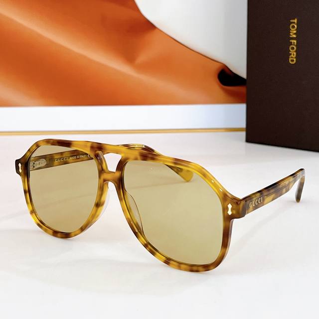 Gucci Mod: Gg1042S Size: 58-14-145