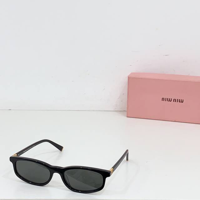 Miu Miu Model:Smua06 Size:54Mm 17-140