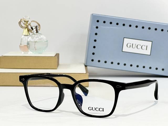 Gucci* Model: Gg1900A Size: 54Mm 22-145