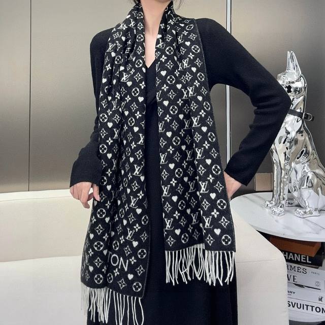 Effortlessly Exudes High-End Fashion! Exceptional Quality, This Price Is Truly U