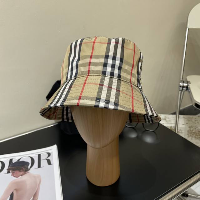 Comes With A Dust Bag, Burberry, Popular On Xiaohongshu!Original Fisherman's Hat