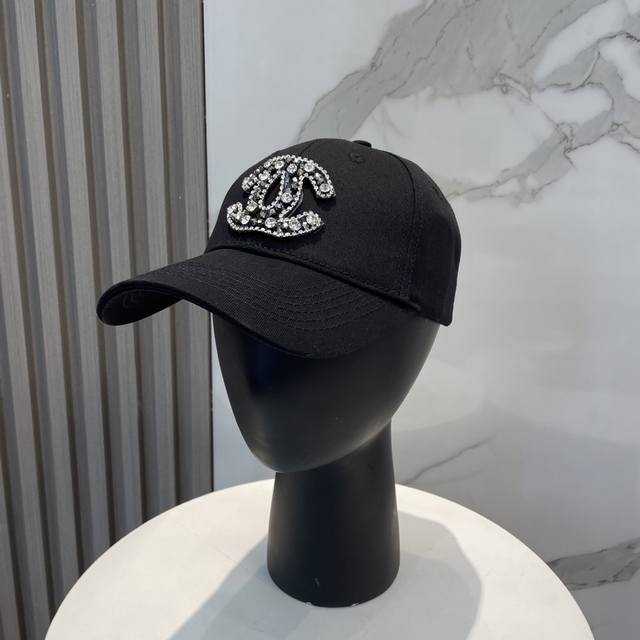 Chanel New Arrival High-End Full-Diamond Hard-Top Baseball Cap, Classic Chanel L