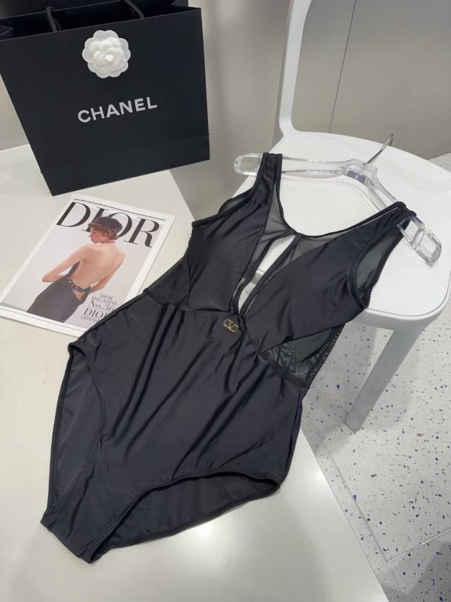 Valentino Swimsuit, The Real Thing Is Simply Stunning! It's So Beautiful It Can'