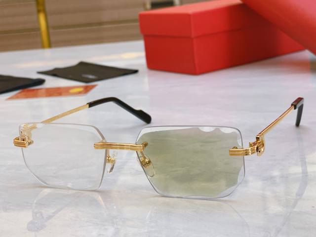 Photochromic Lens Sunglasses, Cartier New Sunglasses, Ct0627S, Size: 58Mm 17-145
