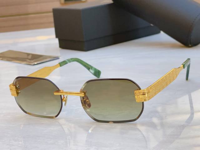 Hublot New Sunglasses. Model: H321, Size: 56Mm X 19-145Mm