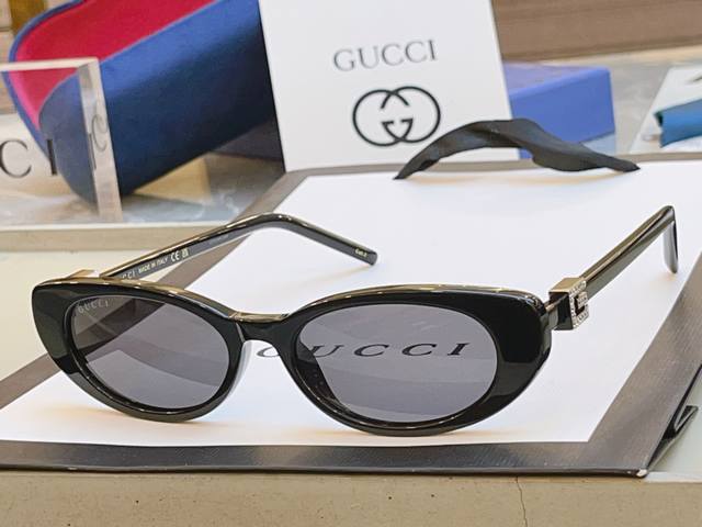 Gucci New Sunglasses, Model: Gg1680S, Size: 52Mm X 17-140Mm M