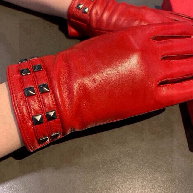 New Exclusive Release Valentino Touchscreen Women's Gloves, Authentic Quality, O