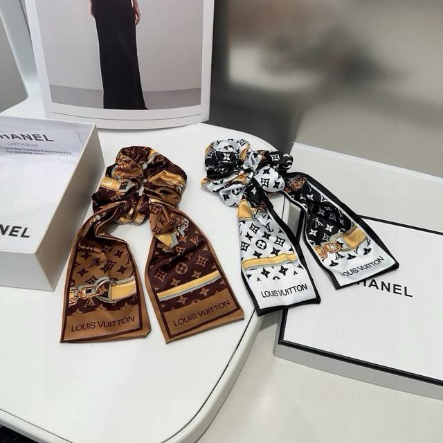 With Packaging Box Louis Vuitton Louis Vuitton New Donkey-Themed Hairband, Class
