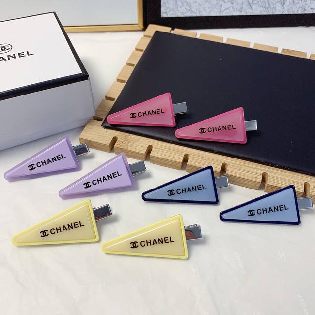 Chanel Hairpin With Acrylic Triangle Edge, Perfect For Bangs, A Daily Essential