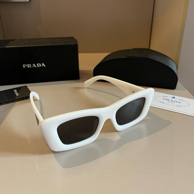 Prada High-End Men's And Women's Sunglasses, Sun-Blocking And Face-Shaping Eyewe