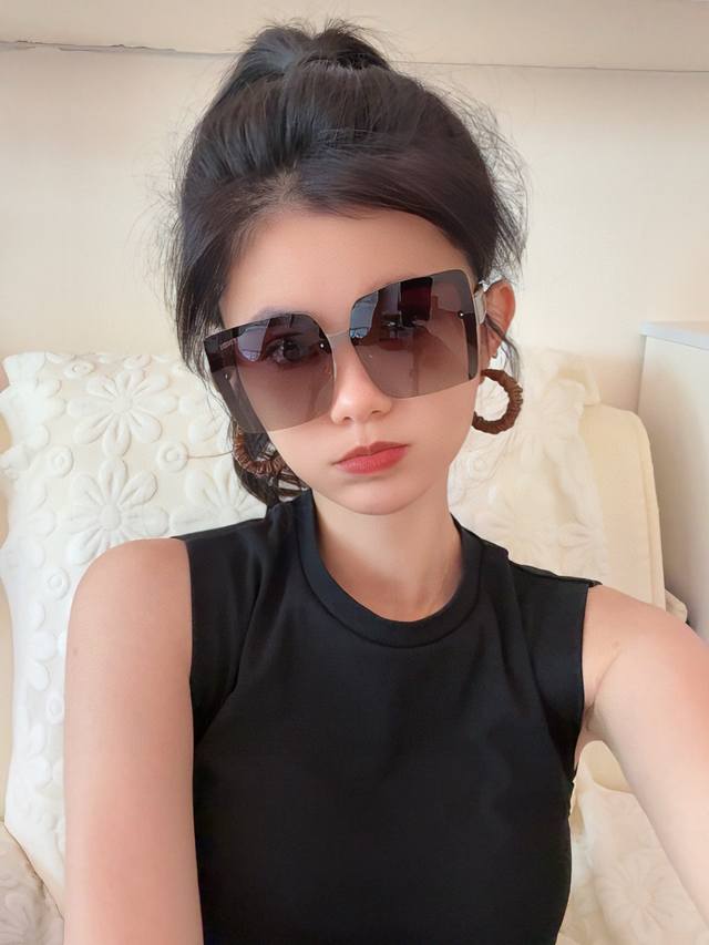 Fendi 2025 Spring New Arrival Trendy Best-Seller Fashionable Square-Frame Polari