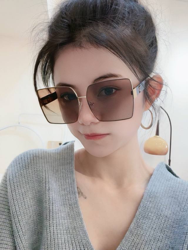 Dior 2025 Spring New Arrival, Trendy Bestseller, Fashionable Square Nylon Sungla