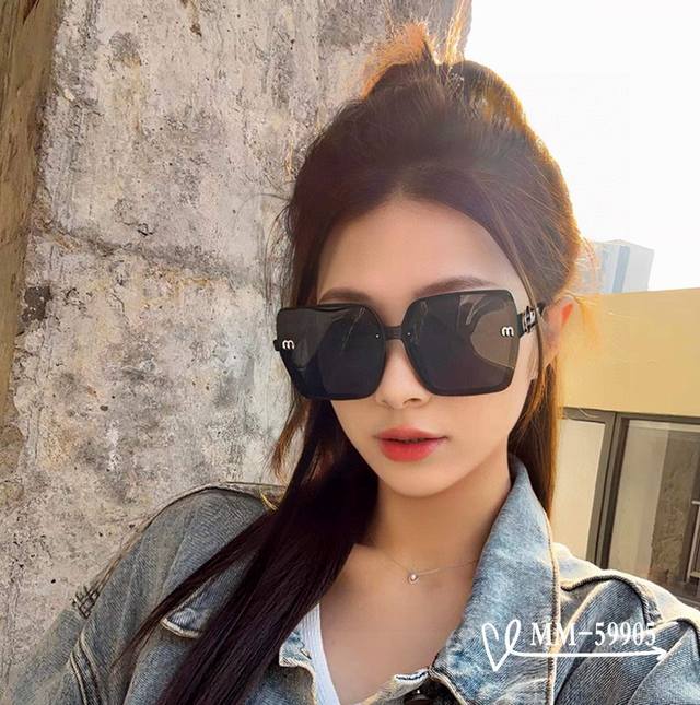 Italian Miu Miu . Polarized Lenses Made From Polaroid Resin. Tr90 Frame For Ligh