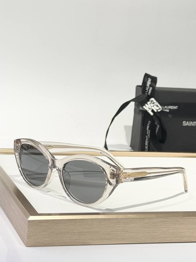 Saint Laurent Mod: Sl M148 Size: 54 X 18-140