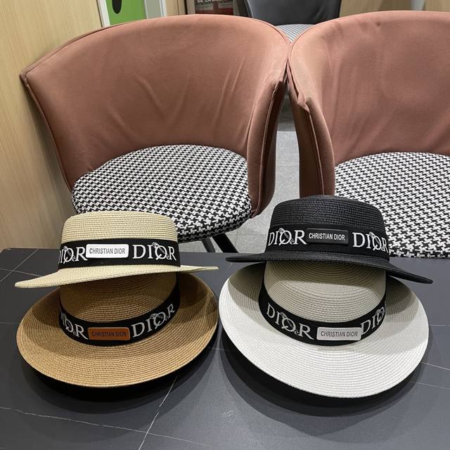 Dior 2025 Flat-Top Straw Hat, A Super Stylish Straw Hat Perfect For Going Out! T