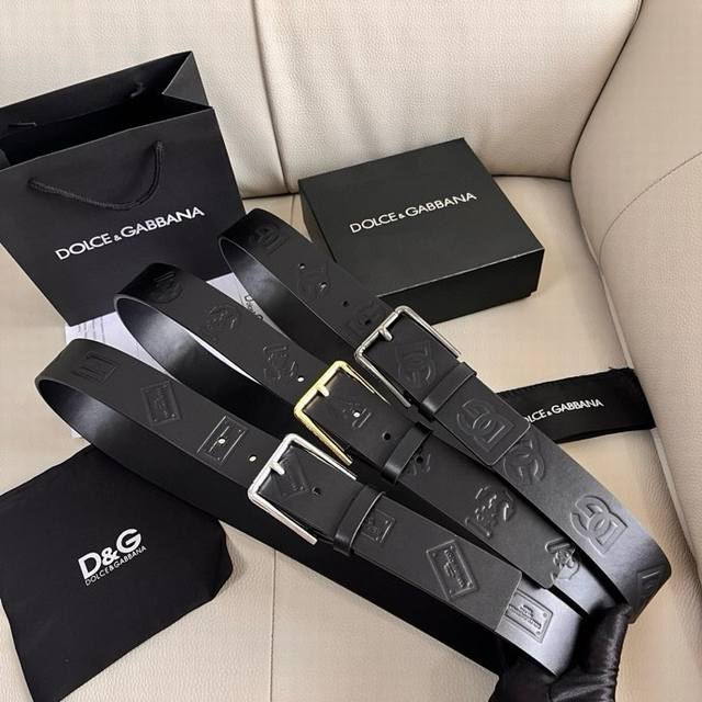 Dolce & Gabbana, 4.0 Cm Wide. New Embossed Leather Belt. Re-Edition Fashion Show