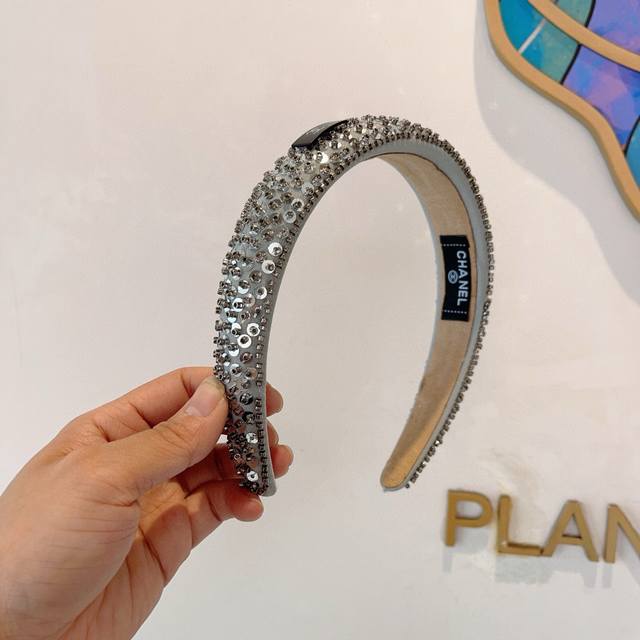 With Packaging Chanel New European-Style Sequin And Diamond-Studded Hairband, A