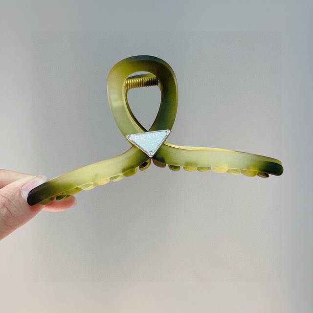 With Packaging Prada Triangle Hair Clip, Pearl Hairpin, Original Acrylic Materia