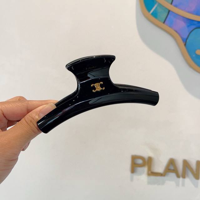 With Packaging Celine Triumph Arch New Hairpin, Classic Letter Clip, Ultra-Elega