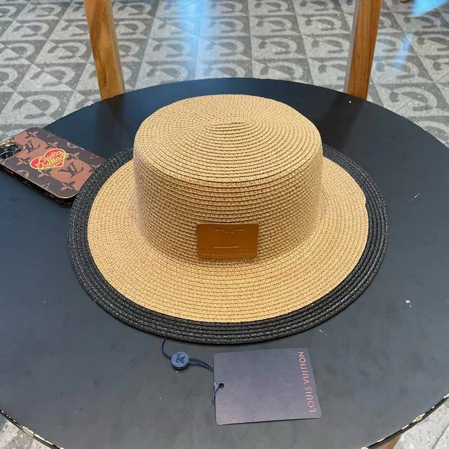 Lv Louis Vuitton 2025 New Resort-Style Straw Hat, Travel Essential, Super Versat