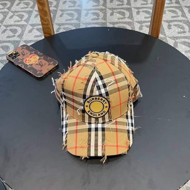 Burberry 2025 New Original Embroidered Letter Baseball Cap, Hot-Selling In Store