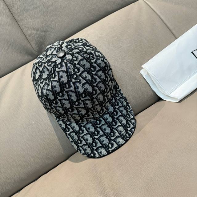 Comes With A Box And Cloth Bag, Dior New Original Baseball Cap, Dior Old Flower