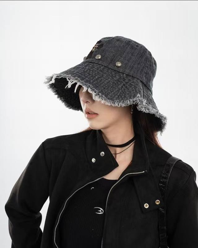 Running Quantity: Croxin's New Straw-Brimmed Denim Fisherman's Hat. Summer Is He