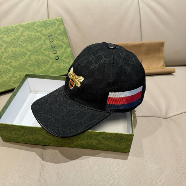 Comes With A Box And Fabric Bag, Gucci Authentic Baseball Cap, Small Bee Embroid