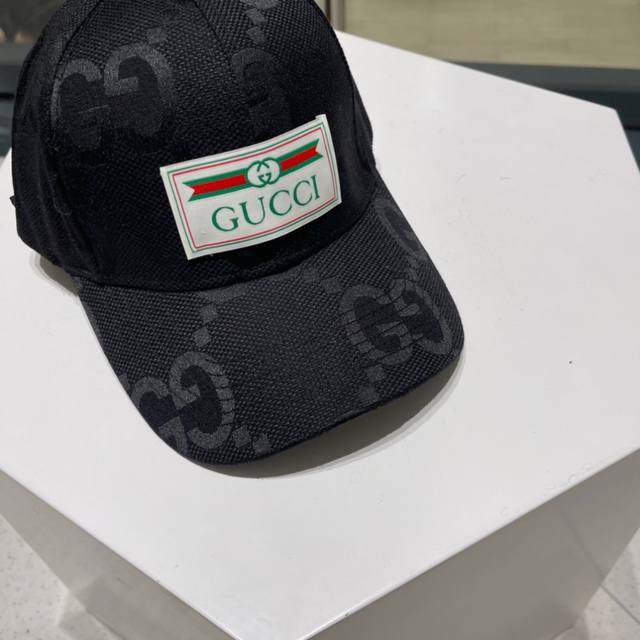 Gucci New Arrival Baseball Cap, Ultra-Flattering For A Smaller Face, Versatile A