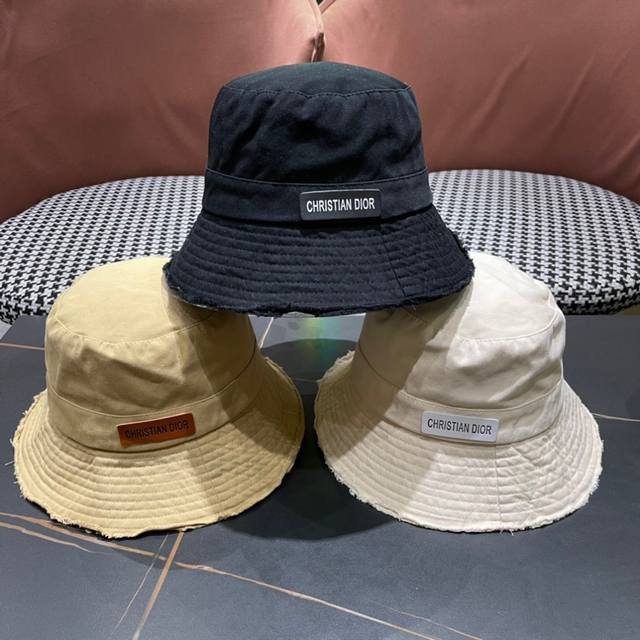 Dior Dior's Latest Early Autumn Fisherman's Hat, With Ultra-High Sun Protection,