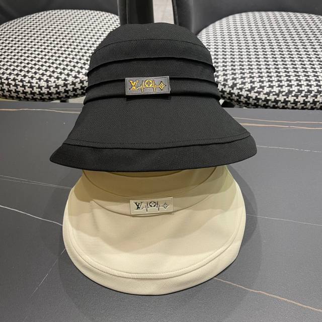 Louis Vuitton Louisvuitton 2025 New Lv Fisherman's Hat, Elaborately Crafted Fish
