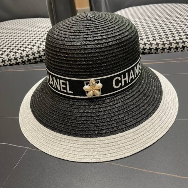 Chanel 2025 New Straw Hat In Beach Style, Simple And Elegant, Versatile Piece Pe