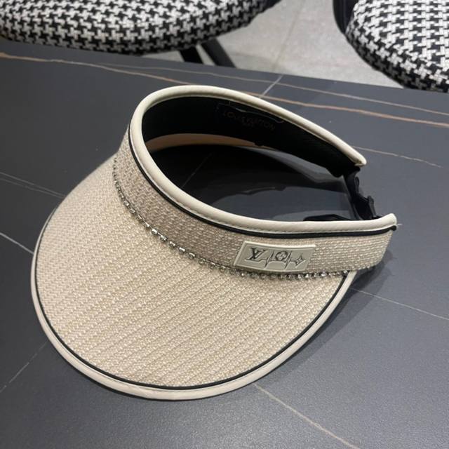 Louis Vuitton Summer New Arrival Men's And Women's Sun Hat With Open Top, Luxury