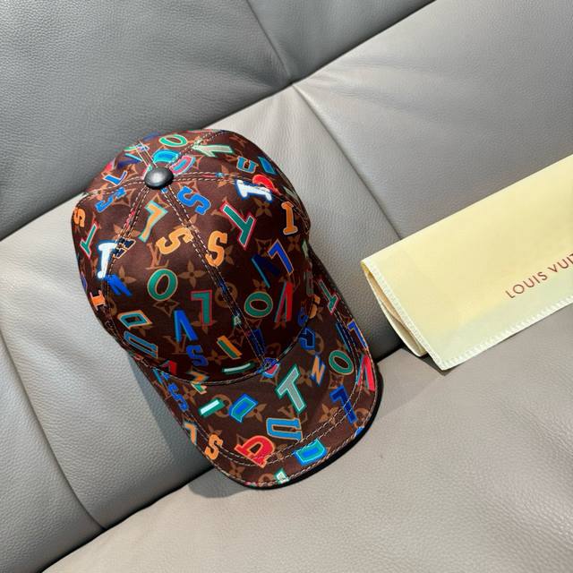 Comes With A Box And Cloth Bag, Louis Vuitton New Original Baseball Cap, Letter