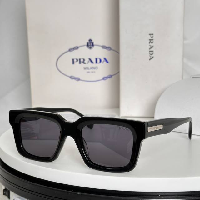 Prada Model: Pr1525 Size: 51, 21-145