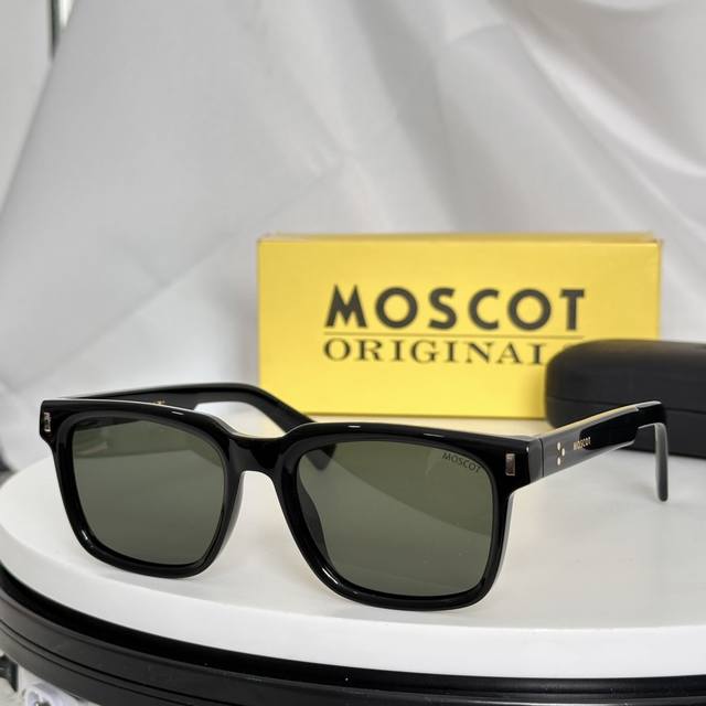 Moscot Model: 816 Size: 53Mm 19-145