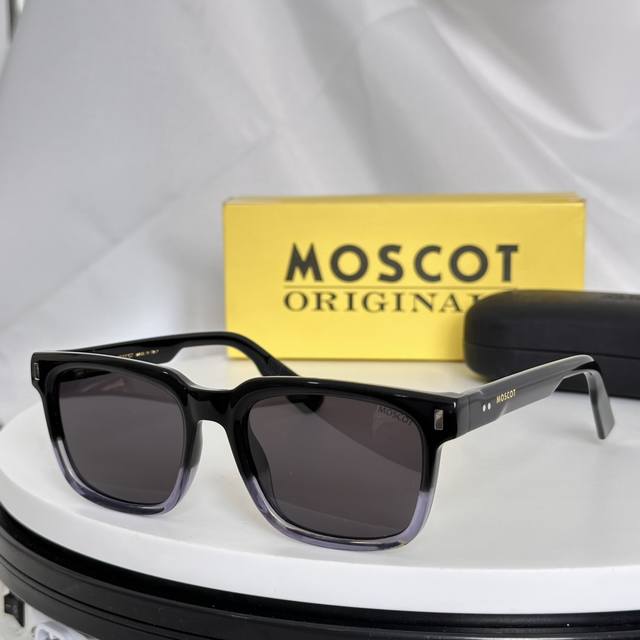 Moscot Model: 8557 Size: 53Mm 19-145