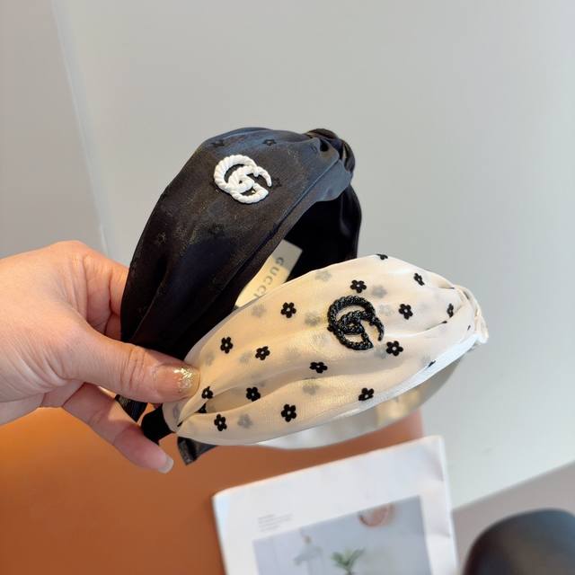With Packaging: Gucci Classic New Hairband, A Must-Have Accessory For Goddesses,
