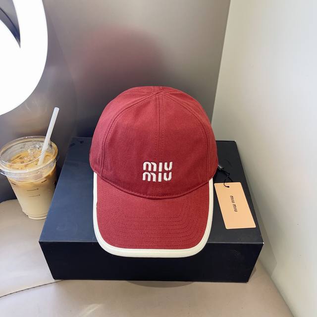 High Volume Miu Miu New Color-Blocked Edge Baseball Cap Trendy Color Scheme, Str