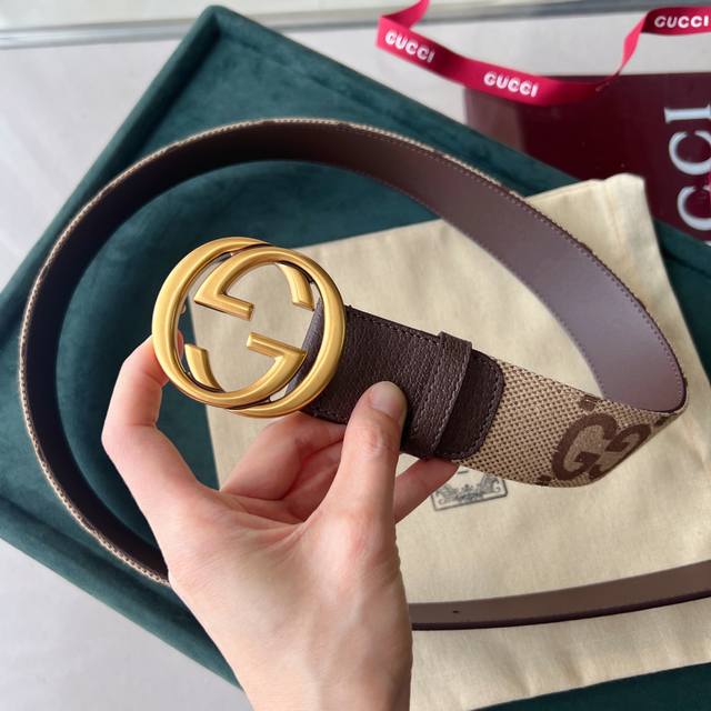 Special Product Details This Wide Belt Features Classic Double G Details, Remini