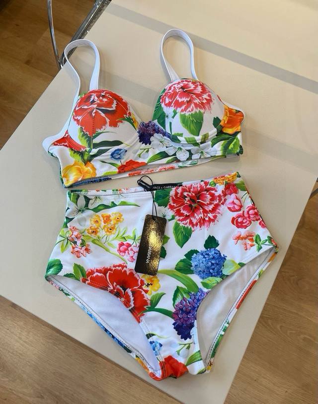 D&G Classic Bikini Suitable For Various Occasions: Beach, Swimming Pool, Hot Spr