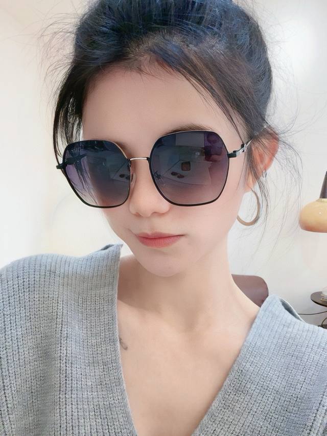 Dior Fashion Square Frame Sunglasses Top-Tier Luxury High-Quality [Sweet] Elegan