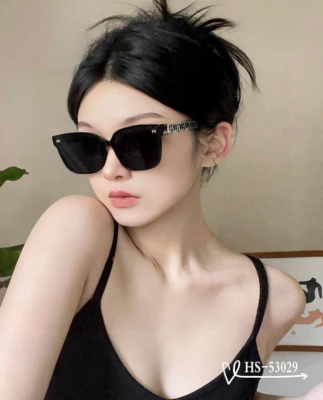 Herm S . Polarized Resin Lenses . Tr90 Frame Lightweight And Comfortable To Wear
