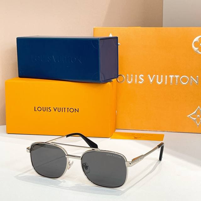 Louis Vuitton*Model: Z2207U Size: 53Mm X 22-145Mm