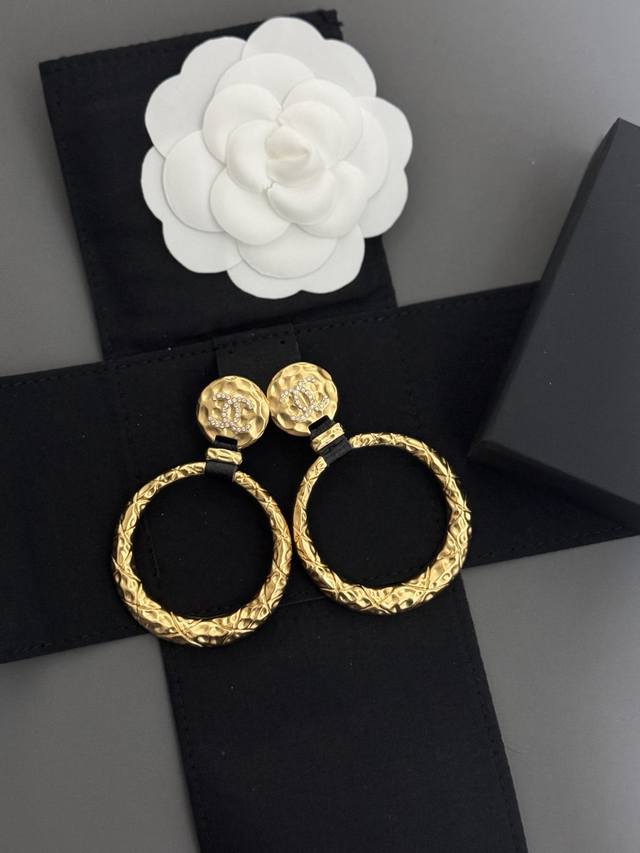 High-Quality, Details As Shown. Fragrant Gold Circle Earrings. Vintage Style! Hi