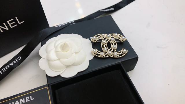 Chanel Spring/Summer Pre-Collection Retro Lady-In-Waiting Series New Arrival: Sm