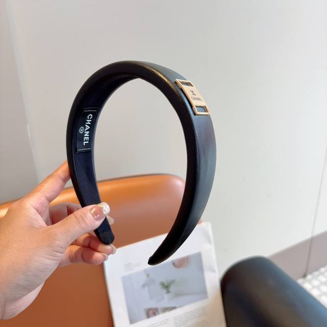 With Packaging Chanel Chanel New Korean-Style Sheepskin Hairband, Fashionable He