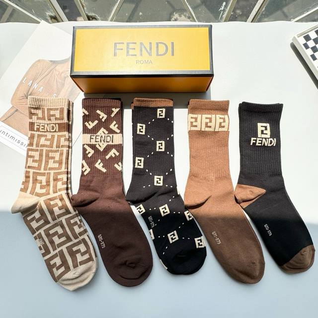 With Packaging, One Box Of Five Pairs. Fendi New High-Top Socks With The Iconic