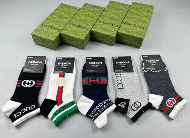 Special Gucci New Arrival Men's Short Socks - One Box Contains Five Pairs. These