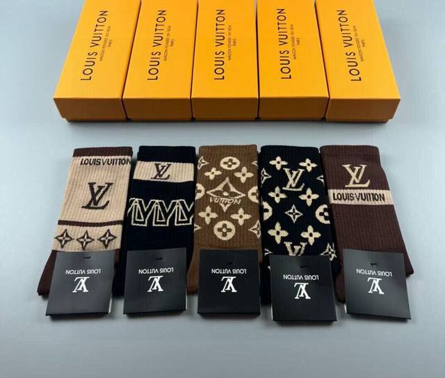 Special Louis Vuitton New Arrival High-Top Socks, 5 Pairs Per Box, 100% Cotton M